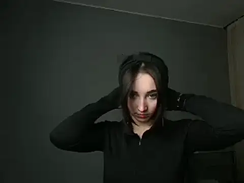 Eva Gloryy online show from February 25, 2025, 5:19 pm