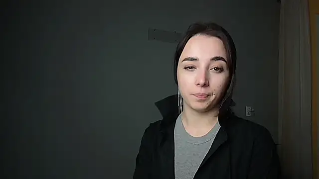 Eva Gloryy online show from February 15, 2025, 4:56 pm