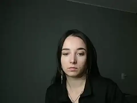 Eva Gloryy online show from February 24, 2025, 7:41 pm