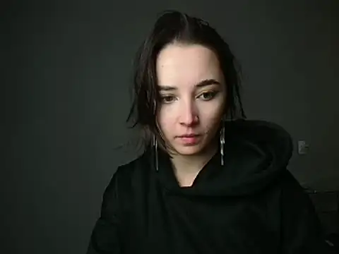 Eva Gloryy online show from March 2, 2025, 9:19 pm