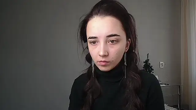 Eva Gloryy online show from February 17, 2025, 1:22 pm
