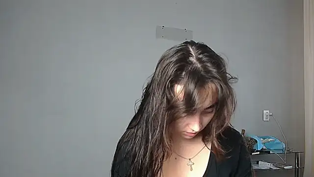 Eva Gloryy online show from November 13, 2025, 9:57 am