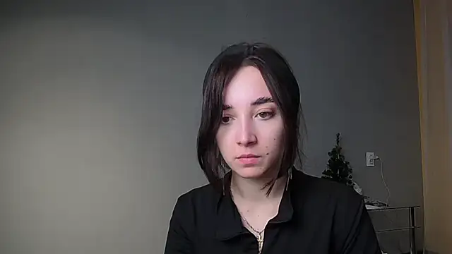 Eva Gloryy online show from February 19, 2025, 4:33 pm