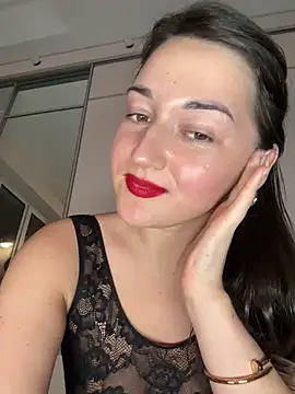 sweetflowers69 online show from March 22, 2025, 7:42 pm