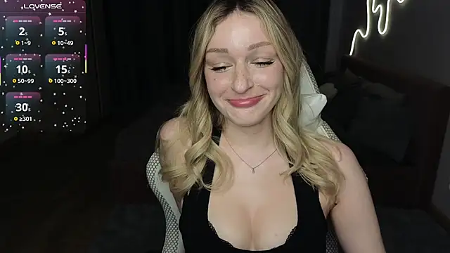 Snapshot of MargaretSweet1 chatting on July 1, 2026, 1:39 am MargaretSweet1 online show from July 1, 2026, 1:39 am