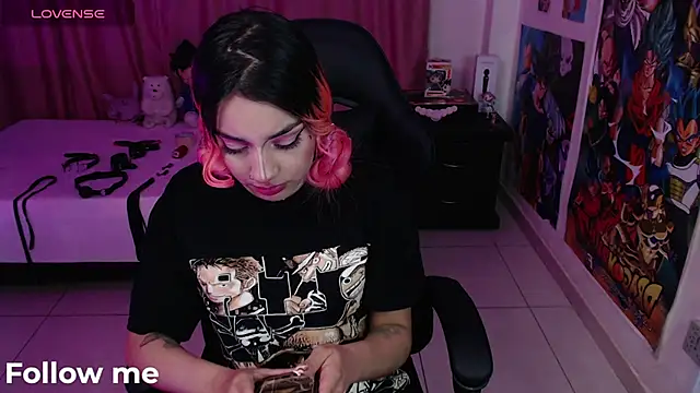 Snapshot of lily3_4 chatting on January 21, 2025, 5:05 am lily3 4 online show from January 21, 2025, 5:05 am