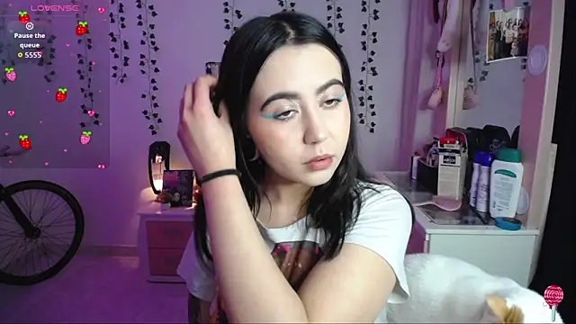  codeline online show from November 22, 2025, 4:44 am