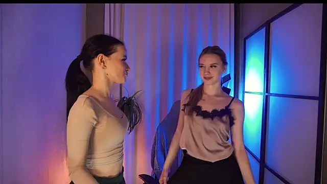 Snapshot of katt__y chatting on February 8, 2025, 6:01 am katt y online show from February 8, 2025, 6:01 am