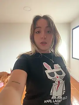 Freydis18 online show from November 24, 2025, 8:31 pm