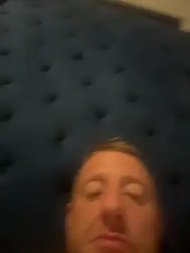 Snapshot of biggzee6 chatting on June 17, 2026, 4:56 am biggzee6 online show from June 17, 2026, 4:56 am