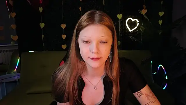 MiaWhisper online show from February 19, 2025, 1:08 am