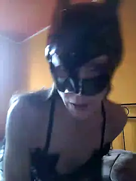 Snapshot of monella83 chatting on January 22, 2025, 9:57 am monella83 online show from January 22, 2025, 9:57 am