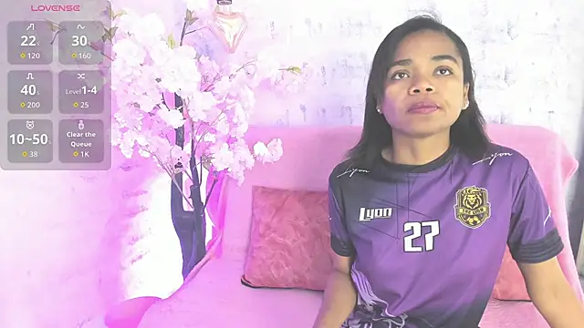 Gletty noa online show from October 7, 2025, 7:26 pm