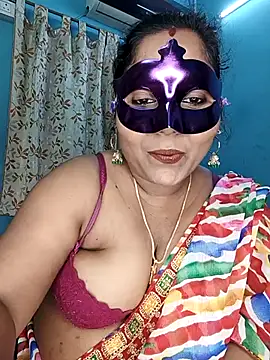 Snapshot of hevensex143 chatting on February 5, 2026, 7:53 pm hevensex143 online show from February 5, 2026, 7:53 pm