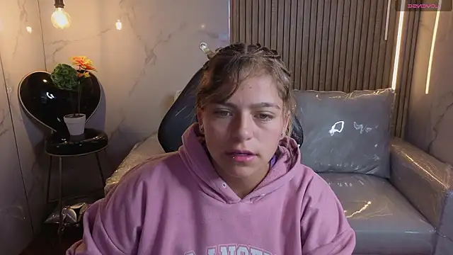 Kitten Cam online show from March 7, 2026, 3:13 am