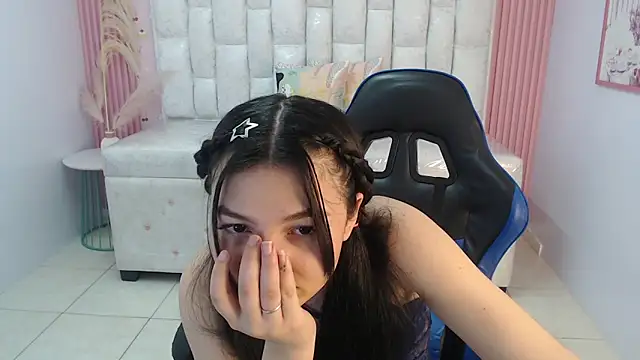 shalon diaz s online show from September 20, 2025, 1:10 am