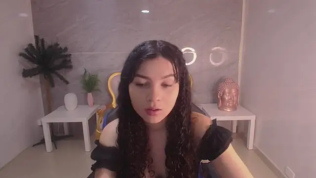 shalon diaz s online show from March 8, 2025, 1:14 pm