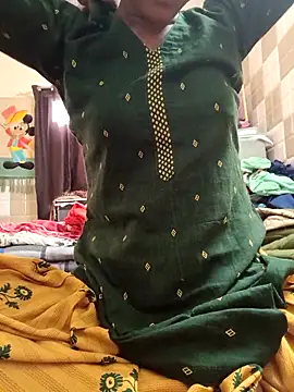 chocobbsimarn online show from March 13, 2025, 10:57 am