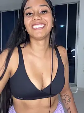 LIA SWAN  online show from February 4, 2026, 3:01 am