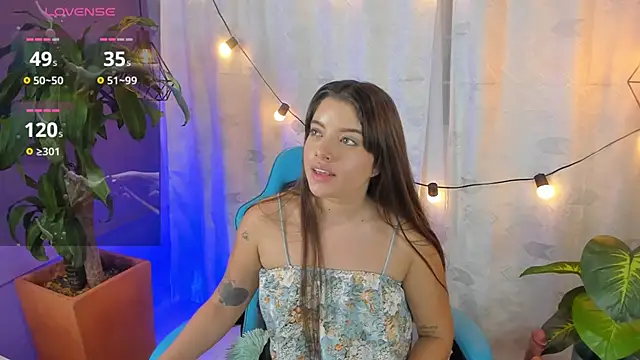 Lia little18 online show from May 17, 2026, 9:26 pm