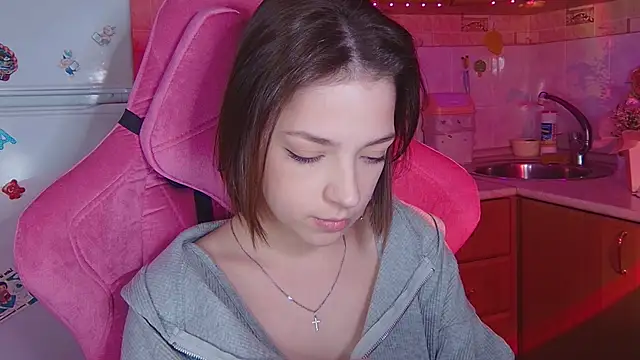 PamBeesly online show from April 18, 2026, 7:07 pm