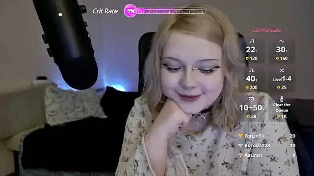 Snapshot of Electro_doll chatting on March 13, 2025, 8:22 pm Electro doll online show from March 13, 2025, 8:22 pm