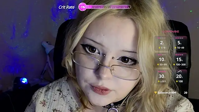 Snapshot of Electro_doll chatting on March 5, 2025, 2:34 pm Electro doll online show from March 5, 2025, 2:34 pm