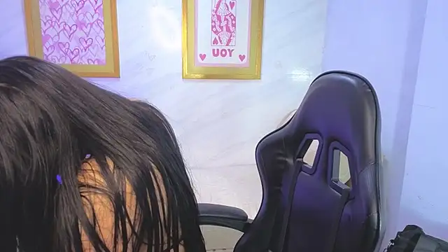 Paulette v online show from March 28, 2026, 1:12 pm