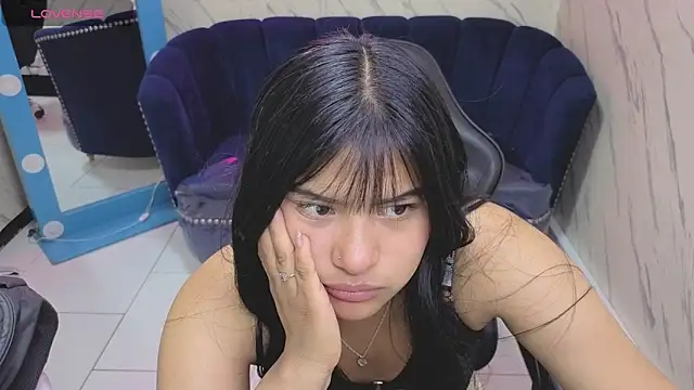 Snapshot of Paulette_v chatting on September 17, 2025, 1:02 pm Paulette v online show from September 17, 2025, 1:02 pm