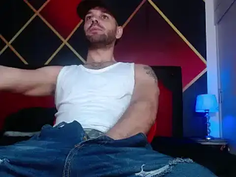 Snapshot of Cristian_white chatting on February 21, 2025, 4:59 pm Cristian white online show from February 21, 2025, 4:59 pm