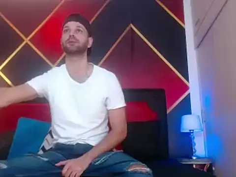 Snapshot of Cristian_white chatting on February 14, 2025, 2:02 pm Cristian white online show from February 14, 2025, 2:02 pm