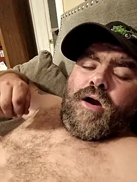 Rcraigue4 online show from October 8, 2025, 12:12 am