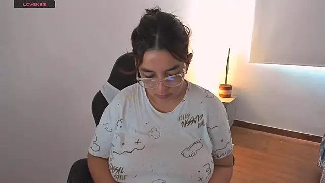 Snapshot of brithany_olson25 chatting on March 14, 2025, 6:39 pm brithany olson25 online show from March 14, 2025, 6:39 pm