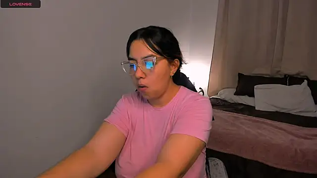 Snapshot of brithany_olson25 chatting on October 11, 2025, 7:37 pm brithany olson25 online show from October 11, 2025, 7:37 pm