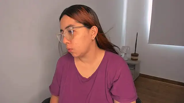 Snapshot of brithany_olson25 chatting on March 20, 2025, 12:32 pm brithany olson25 online show from March 20, 2025, 12:32 pm