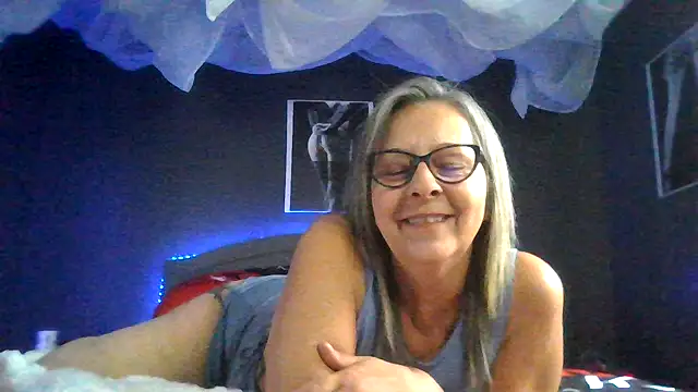 Snapshot of PapillonBleu71 chatting on January 19, 2025, 7:58 pm PapillonBleu71 online show from January 19, 2025, 7:58 pm