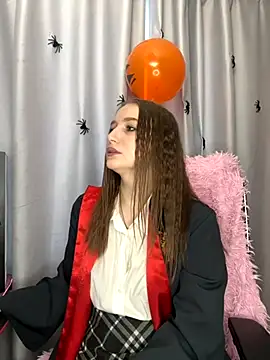 Snapshot of LillyFan-X chatting on October 25, 2025, 4:22 am LillyFan-X online show from October 25, 2025, 4:22 am