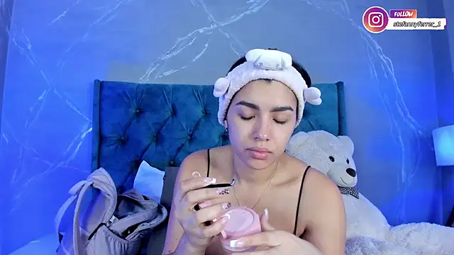 fierygroup online show from April 19, 2026, 2:01 am