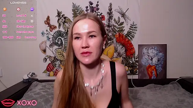 Snapshot of DianaShermy chatting on January 28, 2025, 2:10 pm DianaShermy online show from January 28, 2025, 2:10 pm