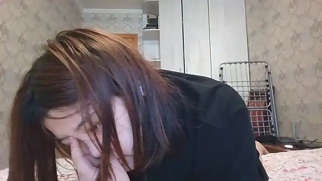 elysiann3 online show from February 22, 2025, 7:34 am