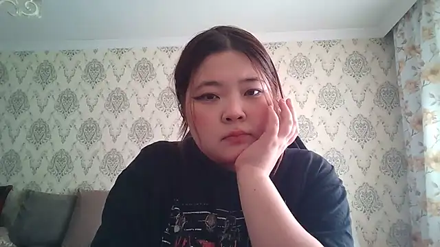 elysiann3 online show from March 6, 2025, 9:14 am