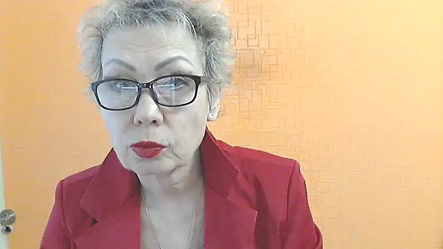 NessyJenixs online show from January 9, 2026, 8:10 am