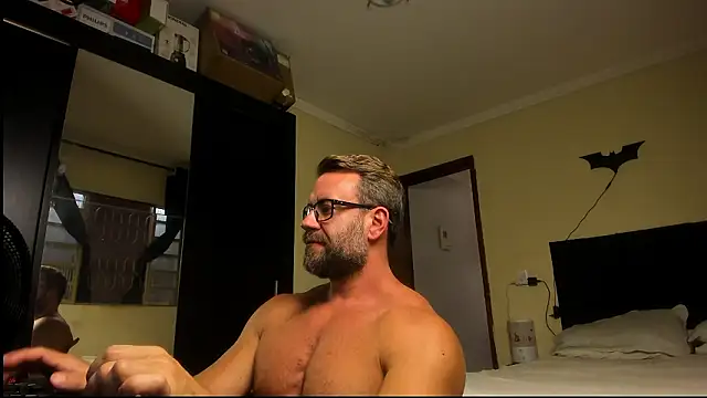 sexyflight online show from March 25, 2026, 4:06 pm