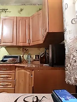 Laura Kiss online show from February 21, 2026, 4:09 pm