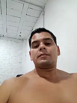 Snapshot of leandroc04 chatting on February 12, 2026, 7:24 pm leandroc04 online show from February 12, 2026, 7:24 pm