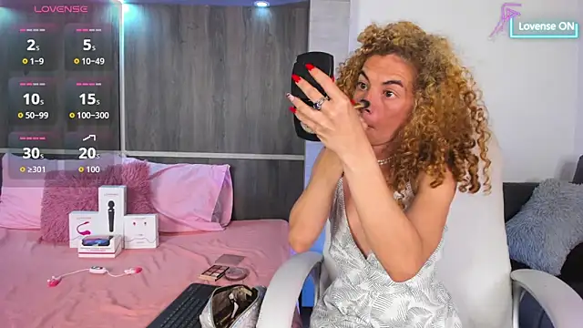 Bryna  online show from November 11, 2025, 4:18 am