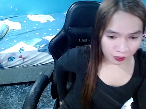 Asianpinaybeauty yam007 online show from February 5, 2026, 11:50 am