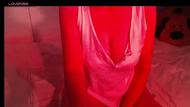 sweetchani666 online show from February 13, 2026, 8:25 am