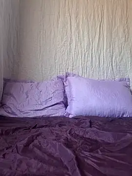 novinhatransexy online show from April 15, 2026, 5:06 pm