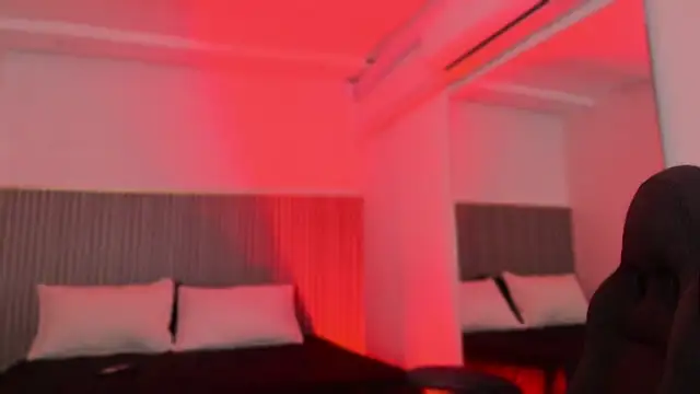 bonnieAn online show from November 6, 2025, 11:25 am